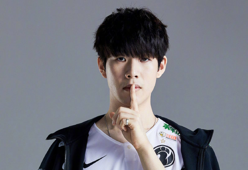 射门前的微 射门前的微